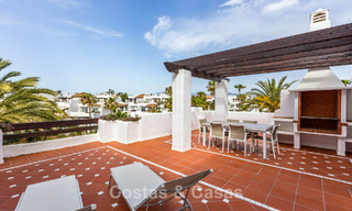 Penthouse en duplex à vendre avec vue sur la mer dans un complexe en bord de mer, à quelques pas de Puerto Banús, Marbella 784146 