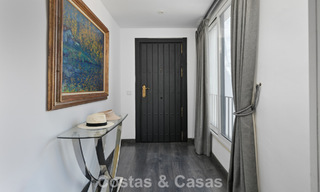 Penthouse exclusif avec vue panoramique à vendre au cœur de Puerto Banús, Marbella 784194 