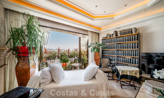 Spacieux appartement en duplex à vendre avec vue imprenable, en première ligne de la marina de Puerto Banus, Marbella 784165 