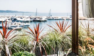 Spacieux appartement en duplex à vendre avec vue imprenable, en première ligne de la marina de Puerto Banus, Marbella 784177 