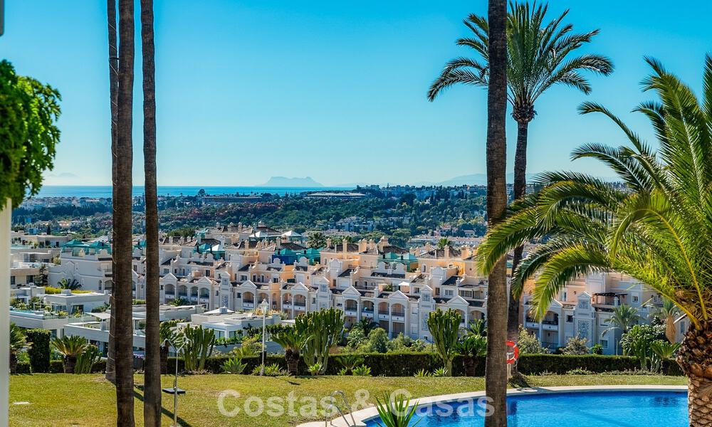 Luxueux appartement de 3 chambres à vendre avec vue panoramique sur le Golden Mile de Marbella 784215