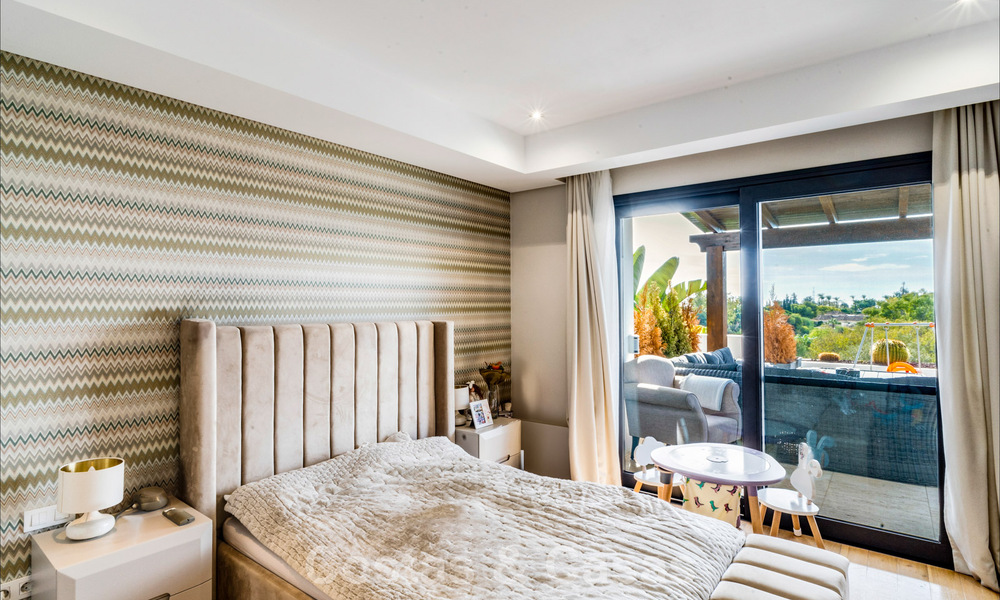 Superbe villa méditerranéenne moderne à vendre dans un complexe sécurisé et exclusif sur le Golden Mile de Marbella 784267