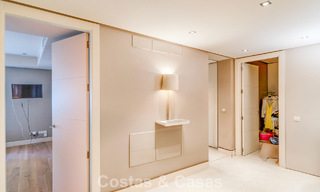 Superbe villa méditerranéenne moderne à vendre dans un complexe sécurisé et exclusif sur le Golden Mile de Marbella 784272 