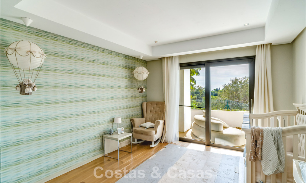 Superbe villa méditerranéenne moderne à vendre dans un complexe sécurisé et exclusif sur le Golden Mile de Marbella 784274