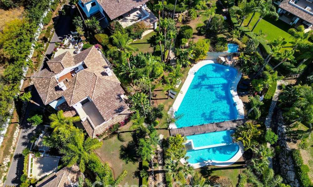 Superbe villa méditerranéenne moderne à vendre dans un complexe sécurisé et exclusif sur le Golden Mile de Marbella 784283