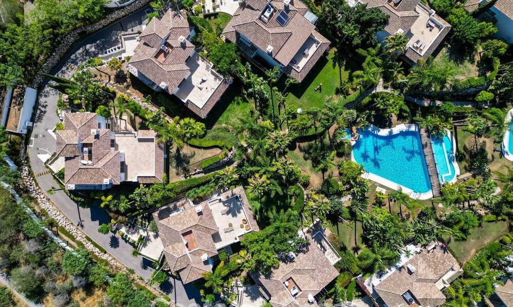 Superbe villa méditerranéenne moderne à vendre dans un complexe sécurisé et exclusif sur le Golden Mile de Marbella 784284