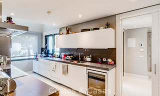 Superbe villa méditerranéenne moderne à vendre dans un complexe sécurisé et exclusif sur le Golden Mile de Marbella 784289 