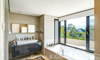 Superbe villa méditerranéenne moderne à vendre dans un complexe sécurisé et exclusif sur le Golden Mile de Marbella 784302 