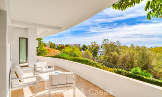 Superbe villa méditerranéenne moderne à vendre dans un complexe sécurisé et exclusif sur le Golden Mile de Marbella 784303 