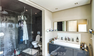 Superbe villa méditerranéenne moderne à vendre dans un complexe sécurisé et exclusif sur le Golden Mile de Marbella 784309 