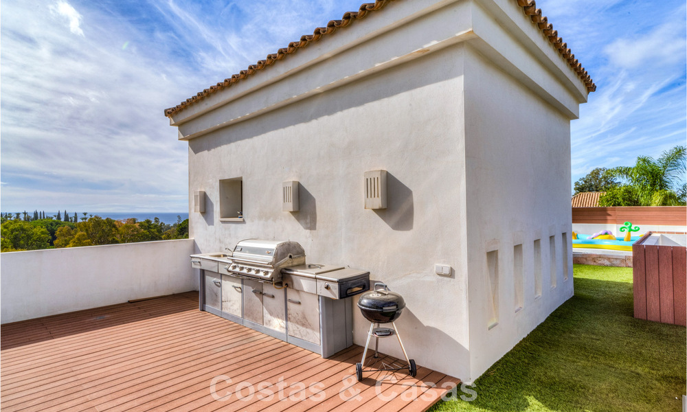 Superbe villa méditerranéenne moderne à vendre dans un complexe sécurisé et exclusif sur le Golden Mile de Marbella 784313