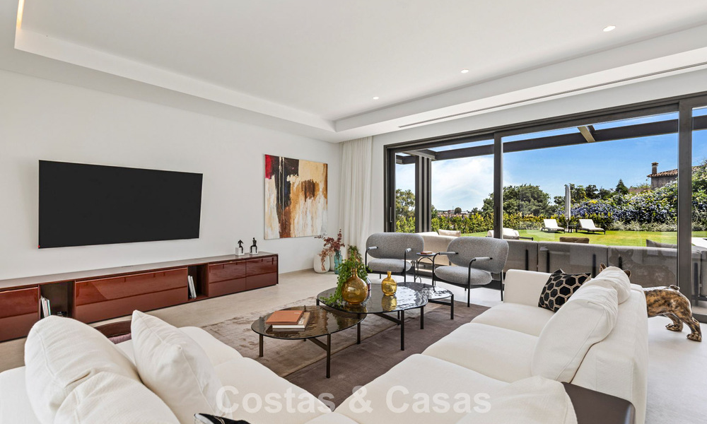 Villa contemporaine de luxe à vendre près de San Pedro à Marbella - Benahavis 784320