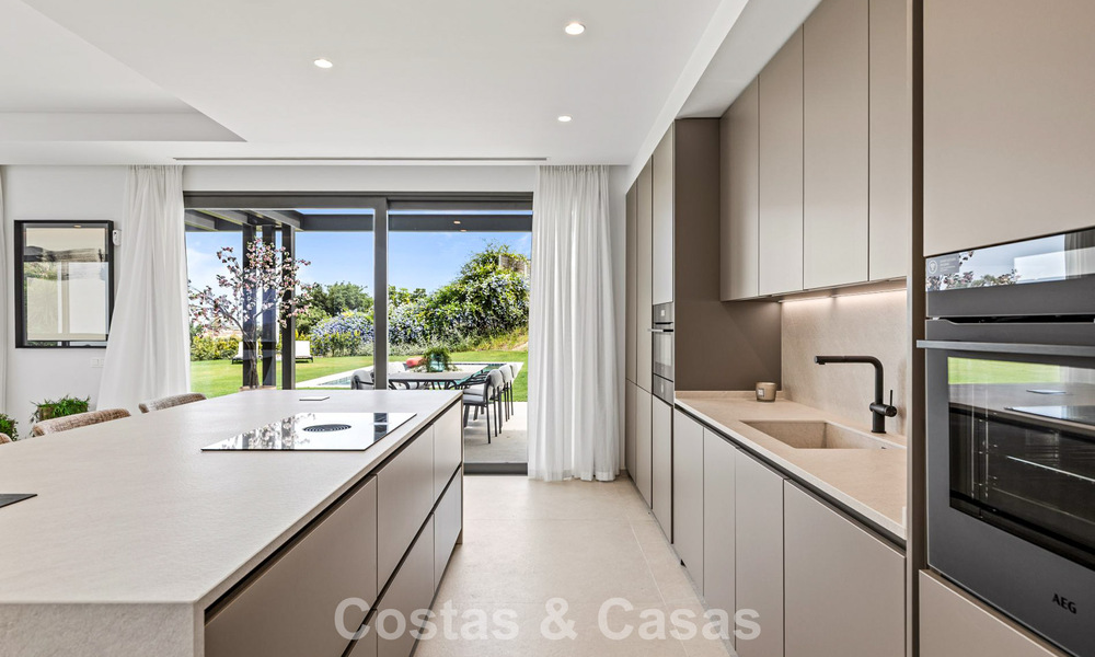 Villa contemporaine de luxe à vendre près de San Pedro à Marbella - Benahavis 784353
