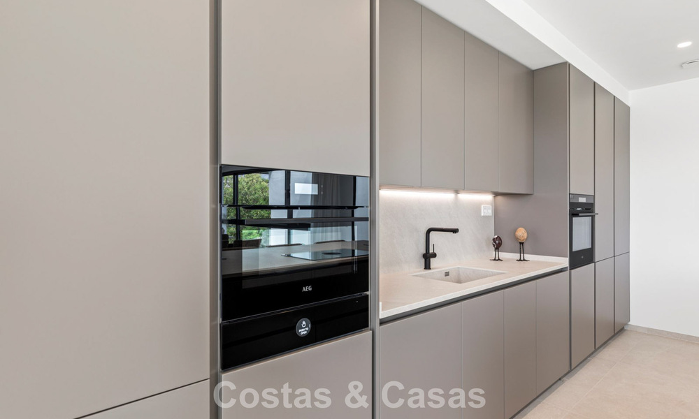 Villa contemporaine de luxe à vendre près de San Pedro à Marbella - Benahavis 784354