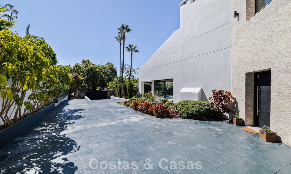 Villa au charme méditerranéen et à la touche moderne à vendre près du centre de San Pedro, Marbella 784392