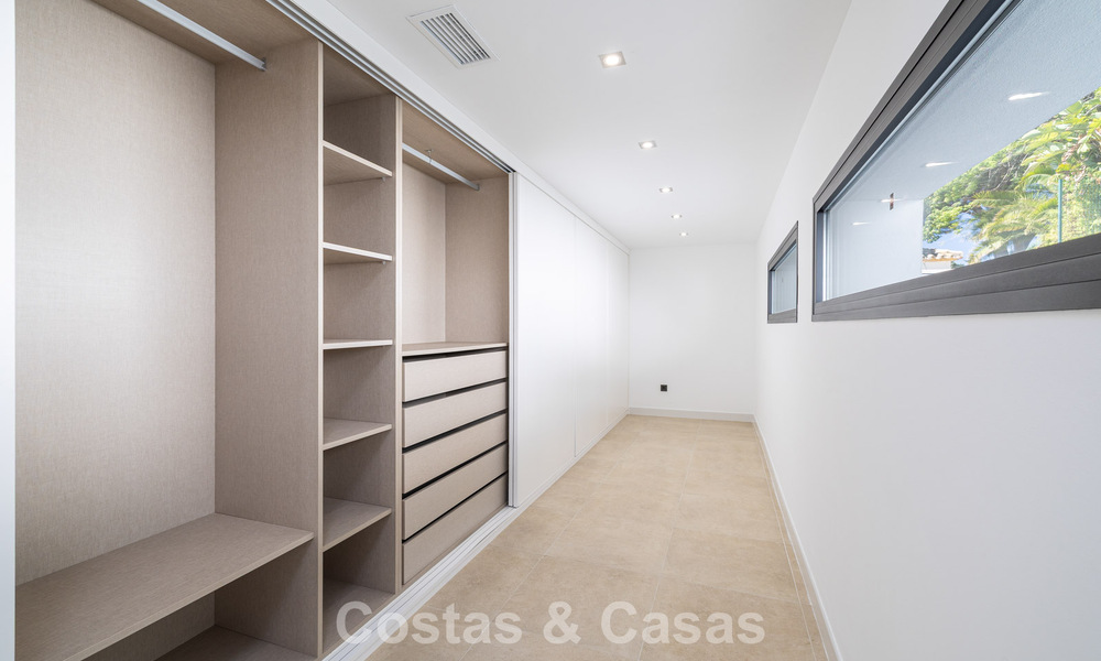 Villa au charme méditerranéen et à la touche moderne à vendre près du centre de San Pedro, Marbella 784408