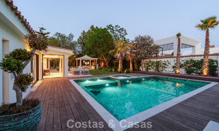 Villa exclusive de plain-pied à vendre à quelques pas de la plage et des commodités à San Pedro et Puerto Banus, Marbella 784424 