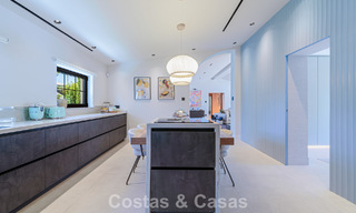 Villa exclusive de plain-pied à vendre à quelques pas de la plage et des commodités à San Pedro et Puerto Banus, Marbella 784436 