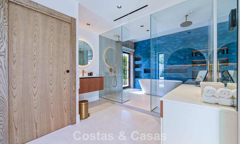 Villa exclusive de plain-pied à vendre à quelques pas de la plage et des commodités à San Pedro et Puerto Banus, Marbella 784440