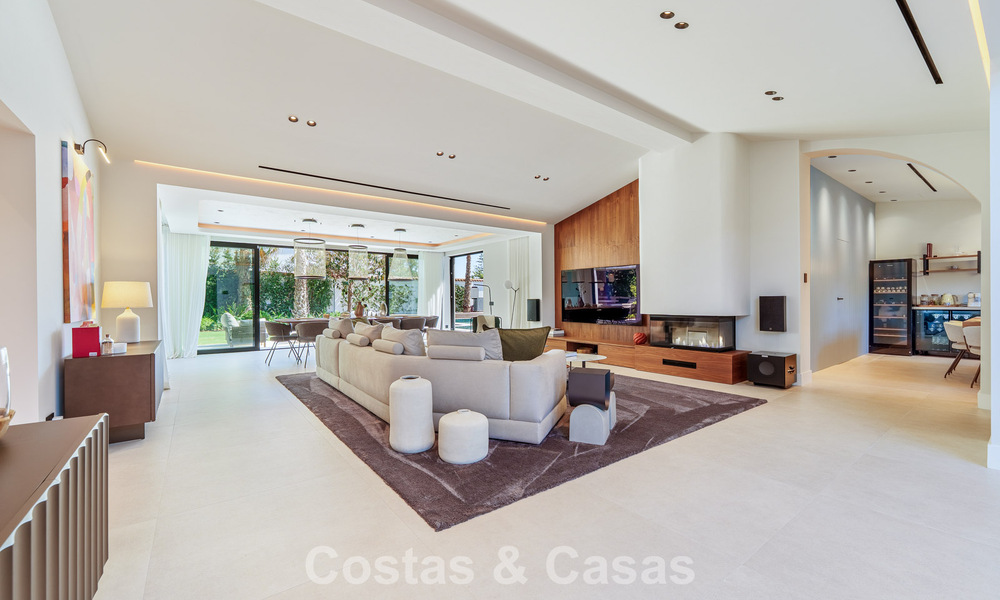 Villa exclusive de plain-pied à vendre à quelques pas de la plage et des commodités à San Pedro et Puerto Banus, Marbella 784460