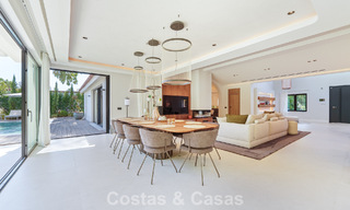 Villa exclusive de plain-pied à vendre à quelques pas de la plage et des commodités à San Pedro et Puerto Banus, Marbella 784465 