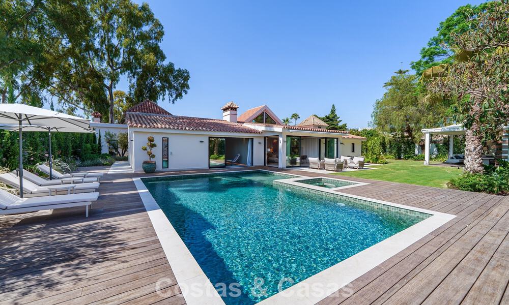 Villa exclusive de plain-pied à vendre à quelques pas de la plage et des commodités à San Pedro et Puerto Banus, Marbella 784471