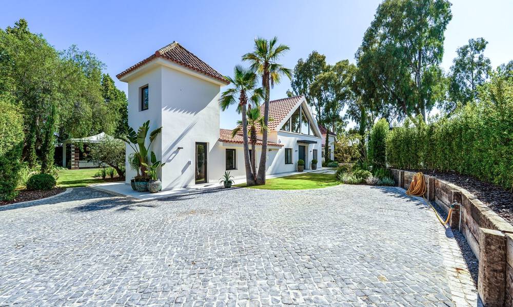 Villa exclusive de plain-pied à vendre à quelques pas de la plage et des commodités à San Pedro et Puerto Banus, Marbella 784476