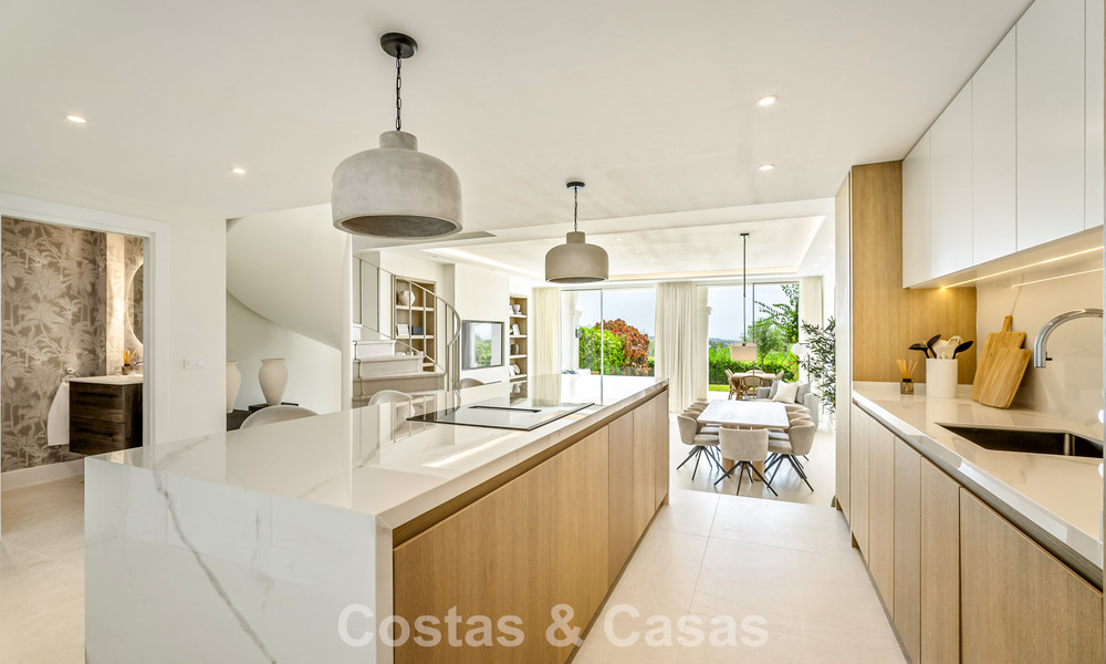 Superbe maison de ville rénovée à vendre en première ligne du golf de La Quinta à Marbella - Benahavis 784550