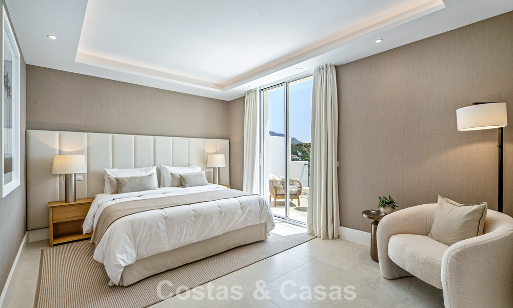 Superbe maison de ville rénovée à vendre en première ligne du golf de La Quinta à Marbella - Benahavis 784561