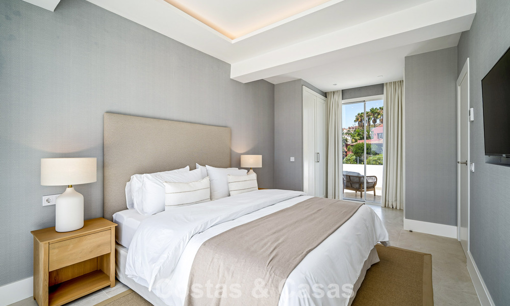 Superbe maison de ville rénovée à vendre en première ligne du golf de La Quinta à Marbella - Benahavis 784570