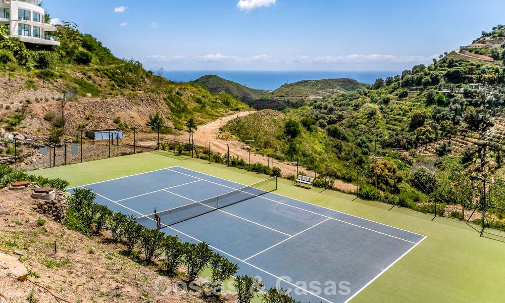 Appartement contemporain de luxe avec vue sur la mer à vendre dans un complexe de charme près de Marbella 784579