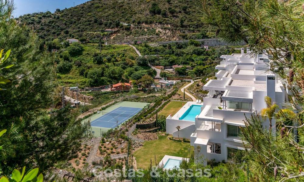 Appartement contemporain de luxe avec vue sur la mer à vendre dans un complexe de charme près de Marbella 784582