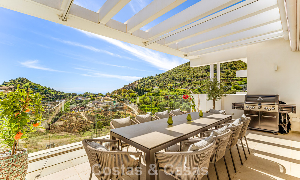 Appartement contemporain de luxe avec vue sur la mer à vendre dans un complexe de charme près de Marbella 784588