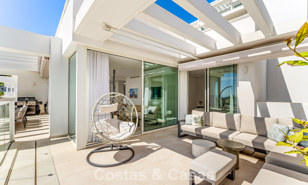 Appartement contemporain de luxe avec vue sur la mer à vendre dans un complexe de charme près de Marbella 784596