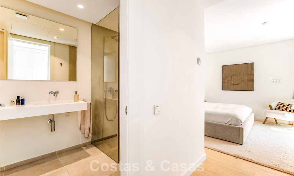 Appartement contemporain de luxe avec vue sur la mer à vendre dans un complexe de charme près de Marbella 784600