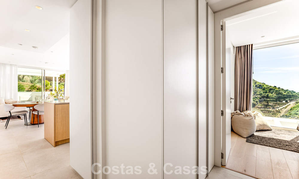 Appartement contemporain de luxe avec vue sur la mer à vendre dans un complexe de charme près de Marbella 784602