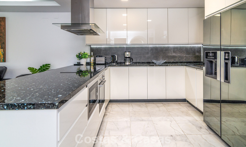 Appartement de luxe à vendre dans le prestigieux complexe Puente Romano, sur le Golden Mile de Marbella 784655