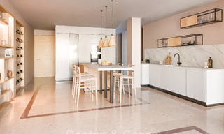 Appartement rénové avec vue sur la mer à vendre dans un complexe en bord de mer, à quelques pas de Puerto Banús, Marbella 784683 