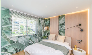 Maison de ville rénovée en bord de mer avec vue imprenable sur la mer, à vendre sur le Golden Mile de Marbella 784695 