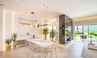 Maison de ville rénovée en bord de mer avec vue imprenable sur la mer, à vendre sur le Golden Mile de Marbella 784698 