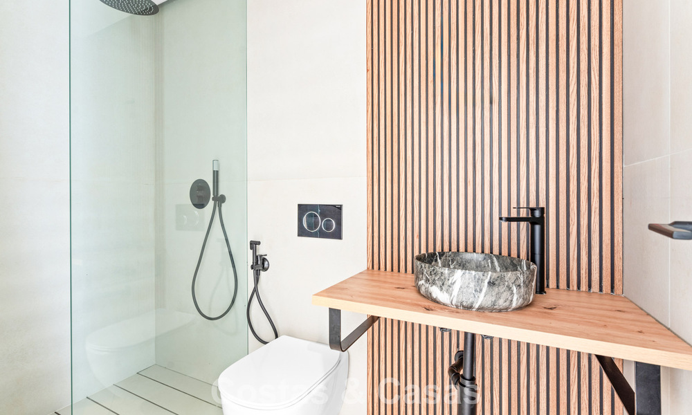 Maisons rénovées à vendre à quelques pas d'un club de golf, New Golden Mile, entre Marbella et Estepona 784753