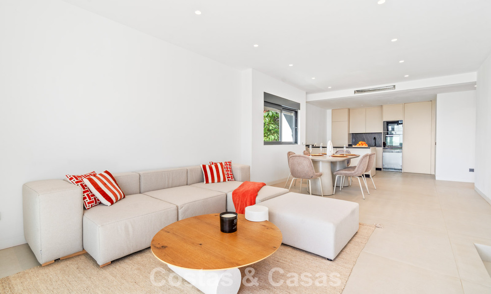 Maisons rénovées à vendre à quelques pas d'un club de golf, New Golden Mile, entre Marbella et Estepona 784758