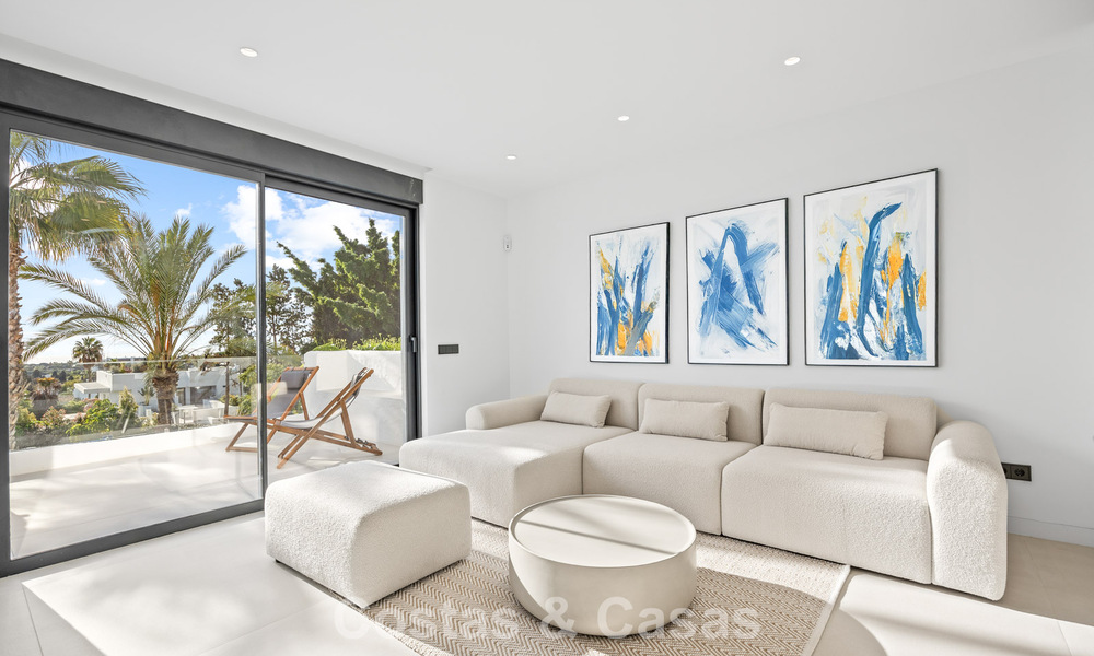 Maisons rénovées à vendre à quelques pas d'un club de golf, New Golden Mile, entre Marbella et Estepona 784766