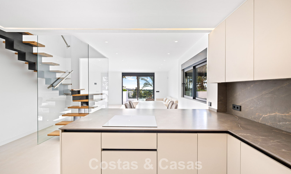 Maisons rénovées à vendre à quelques pas d'un club de golf, New Golden Mile, entre Marbella et Estepona 784771