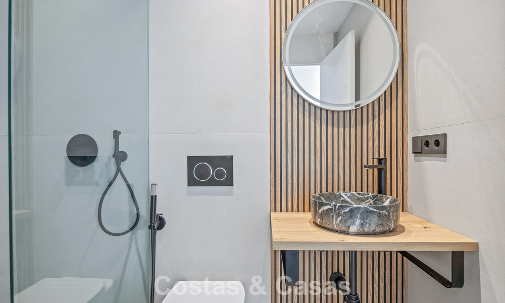 Maisons rénovées à vendre à quelques pas d'un club de golf, New Golden Mile, entre Marbella et Estepona 784774