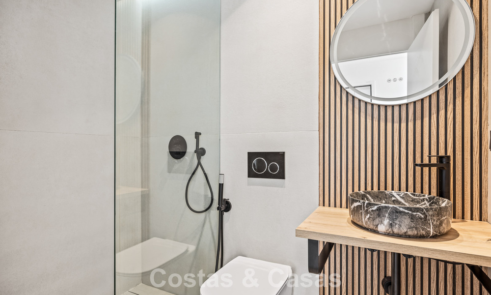 Maisons rénovées à vendre à quelques pas d'un club de golf, New Golden Mile, entre Marbella et Estepona 784775