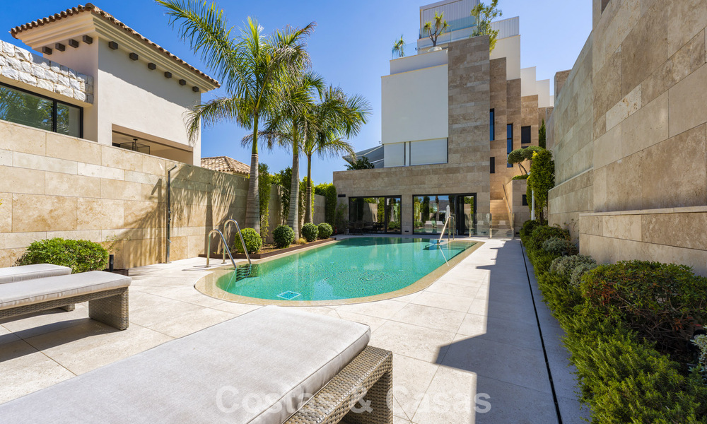 Appartement duplex au charme d'une villa à vendre dans un complexe de luxe à La Quinta, Marbella - Benahavis 784864