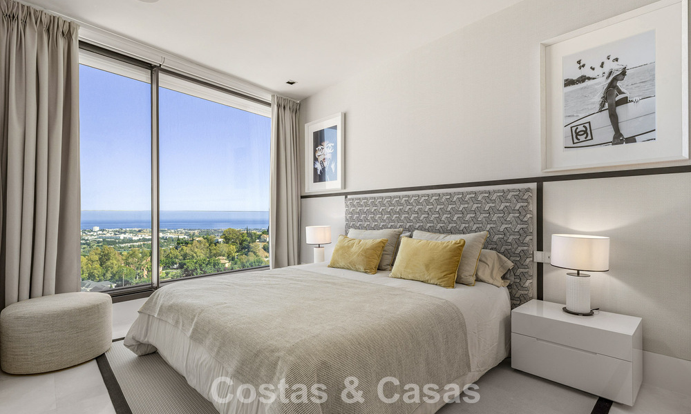 Appartement duplex au charme d'une villa à vendre dans un complexe de luxe à La Quinta, Marbella - Benahavis 784871