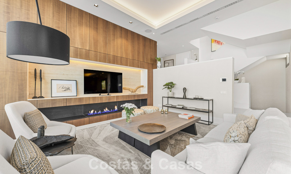 Appartement duplex au charme d'une villa à vendre dans un complexe de luxe à La Quinta, Marbella - Benahavis 784875