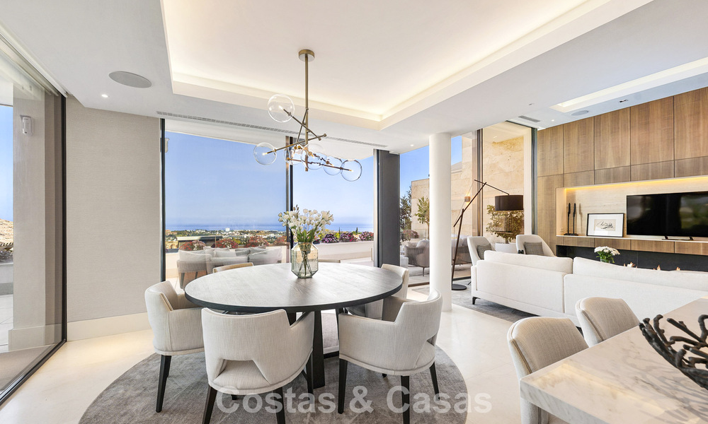 Appartement duplex au charme d'une villa à vendre dans un complexe de luxe à La Quinta, Marbella - Benahavis 784879